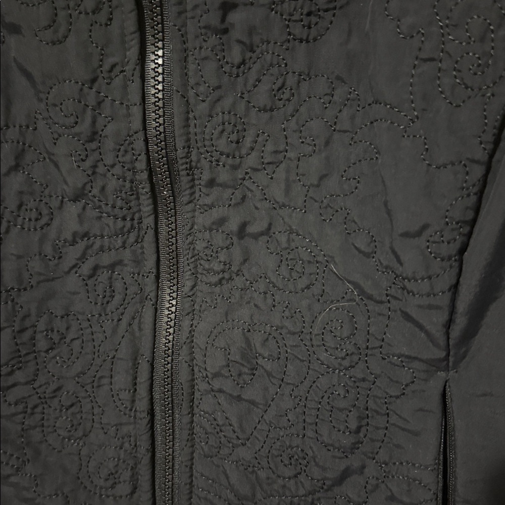 Lucy Black Stitched Nylon Vest Womens Medium Pockets Warm Winter Full Zip - Picture 3 of 9